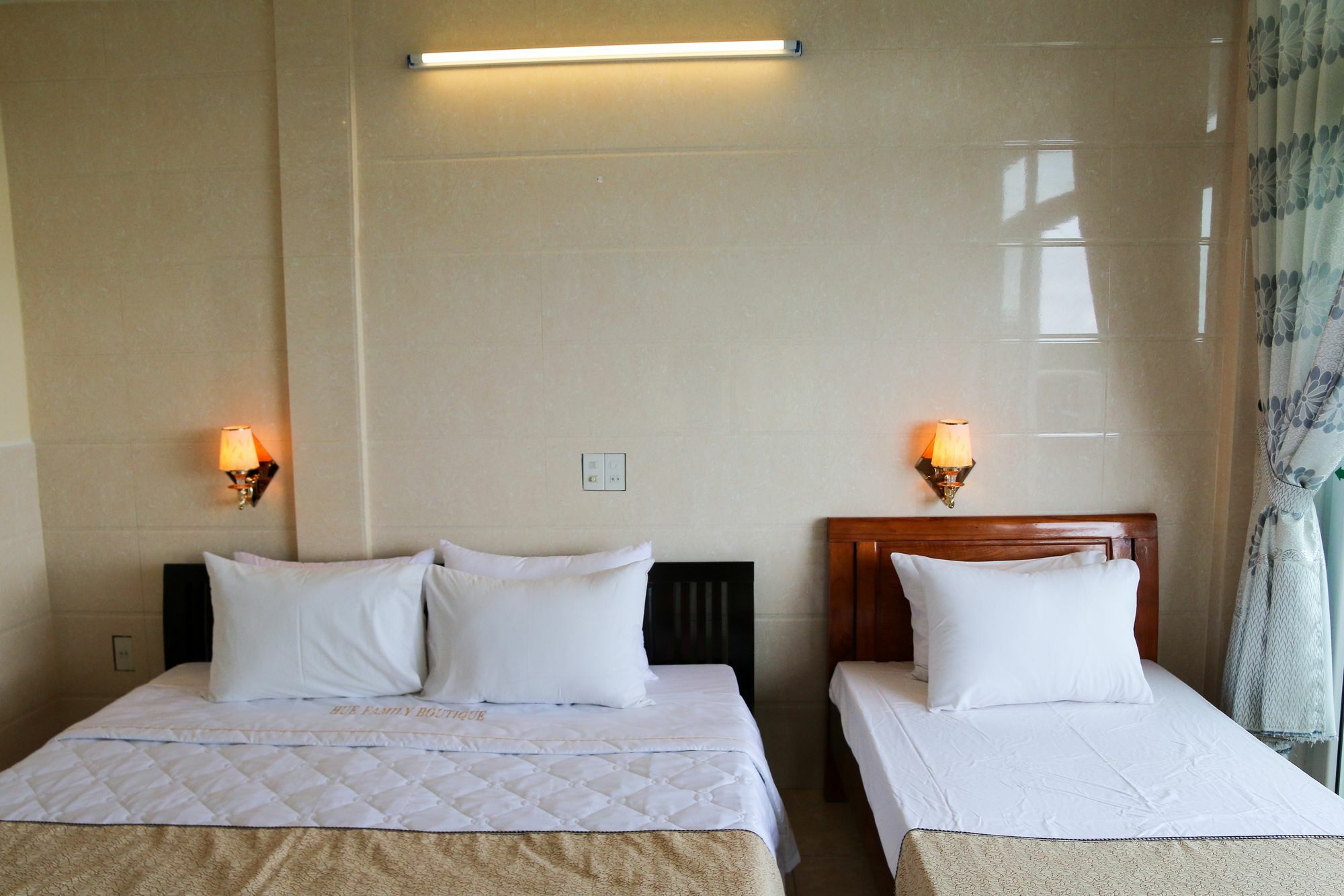 Hue Family Boutique Homestay Екстериор снимка